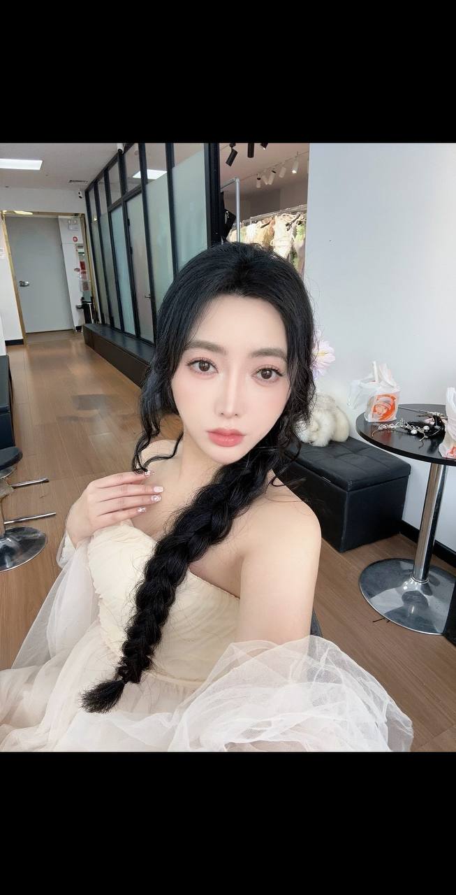 ➡️🔥💓PORCA Orientale ragazza==NUOVA ARRIVATA )= ** REGINA D — foto 2 di 3